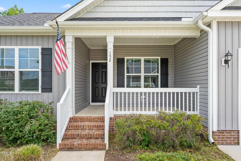 152 Poplar Dr, Clayton, NC 27520