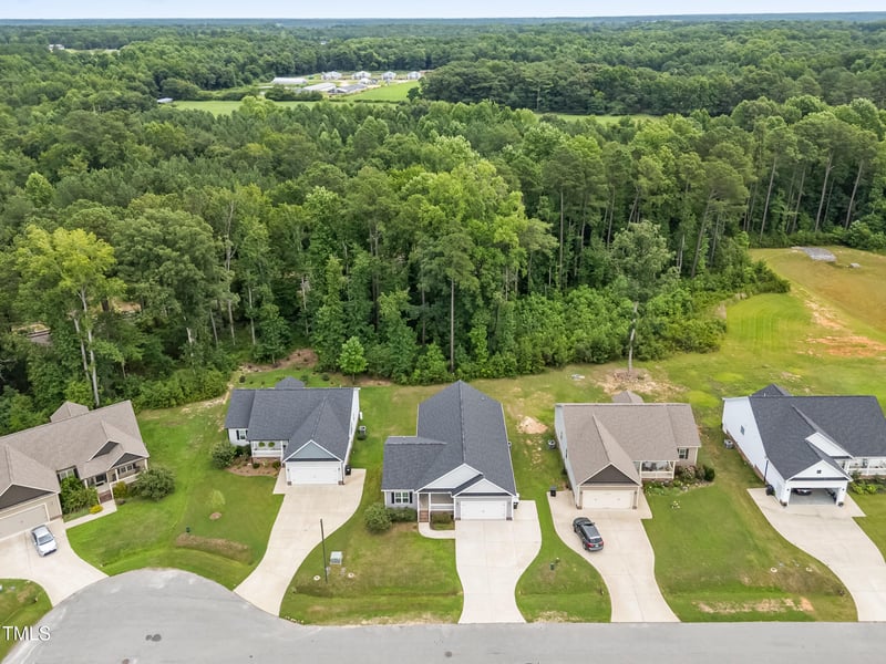 152 Poplar Dr, Clayton, NC 27520