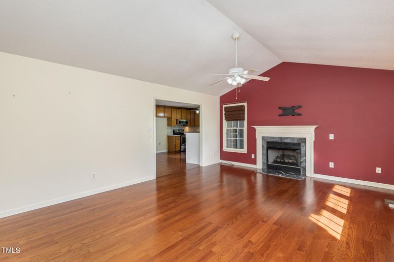 152 Ridge Way Ln, Clayton, NC 27520