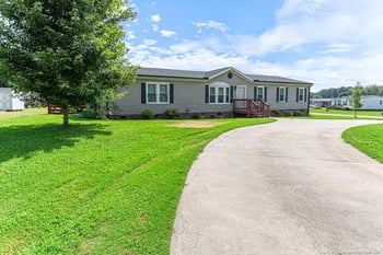 152 Rocks Edge Ln, Smithfield, NC 27577