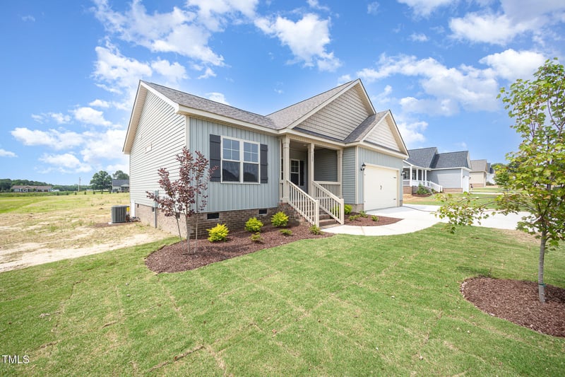 152 Royal Ave, Selma, NC 27576