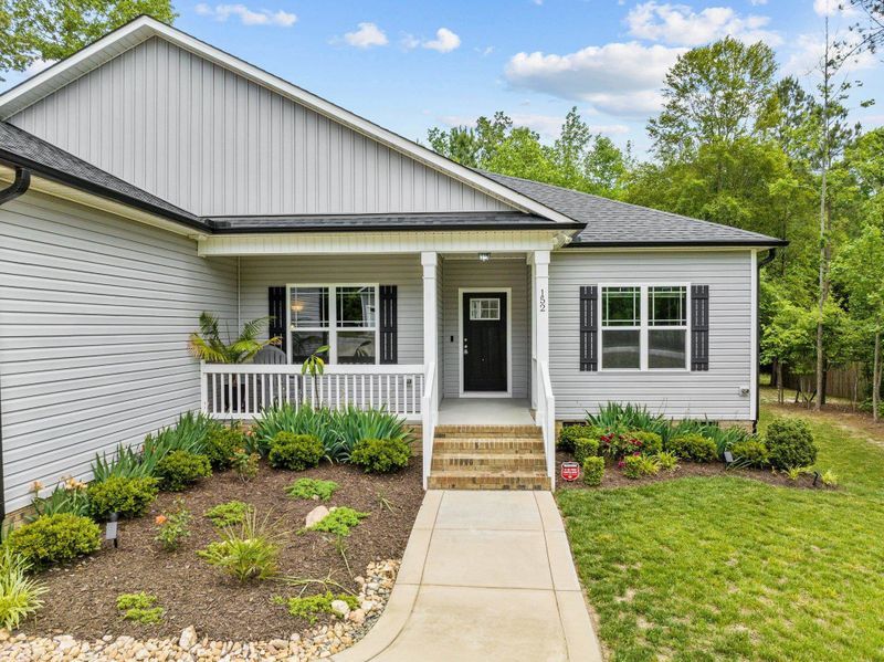 152 Shagbark Ln, Zebulon, NC 27597