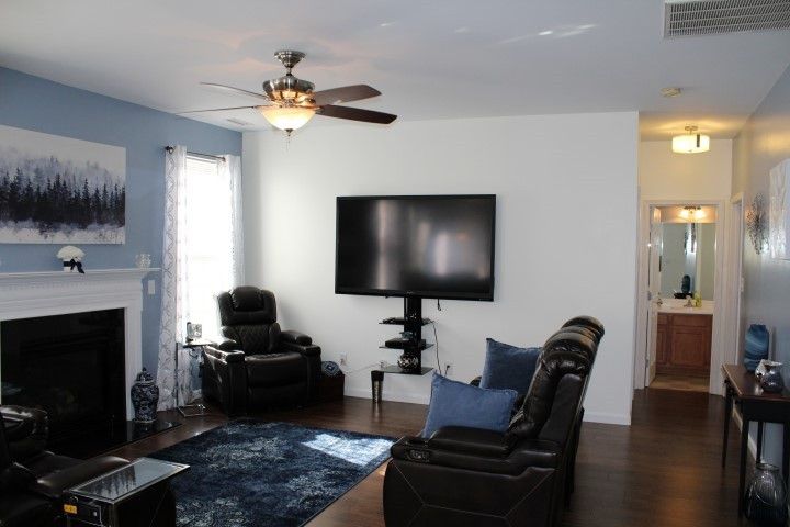 152 Smith Rock Dr, Holly Springs, NC 27540
