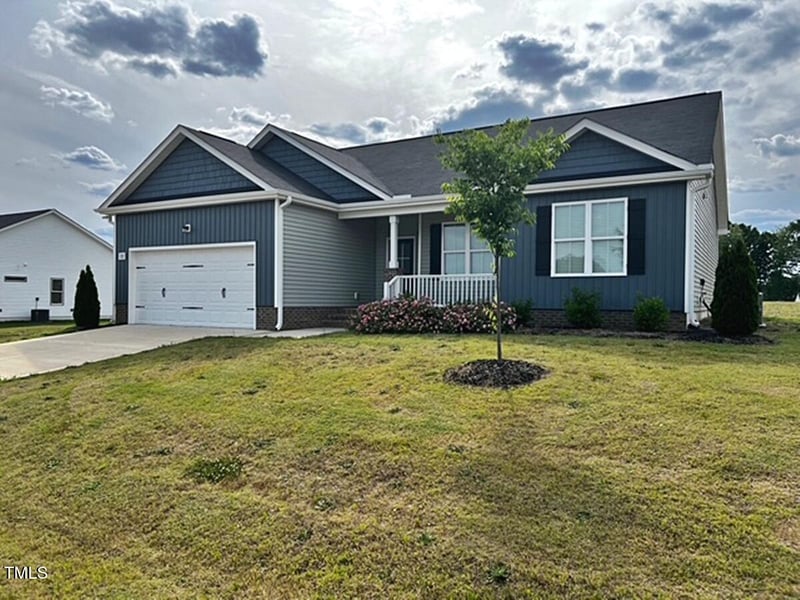 152 Springtooth Dr, Zebulon, NC 27597