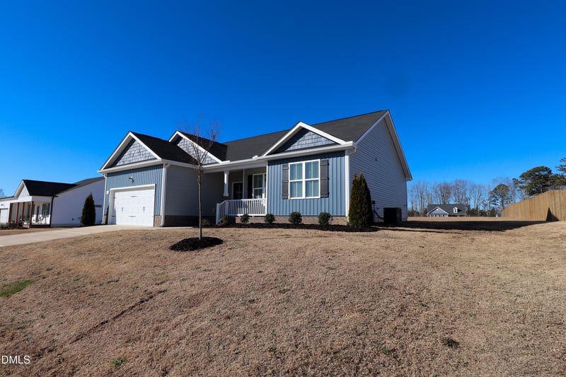 152 Springtooth Dr, Zebulon, NC 27597