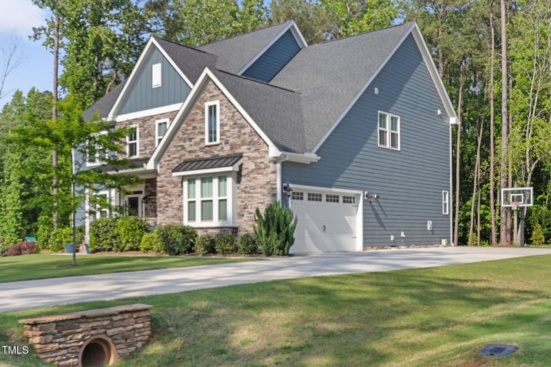 1520 Banks Brooke Dr, Raleigh, NC 27603