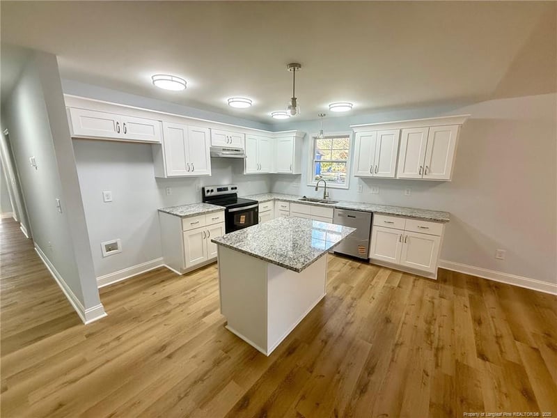 1520 Berriedale Dr, Fayetteville, NC 28304