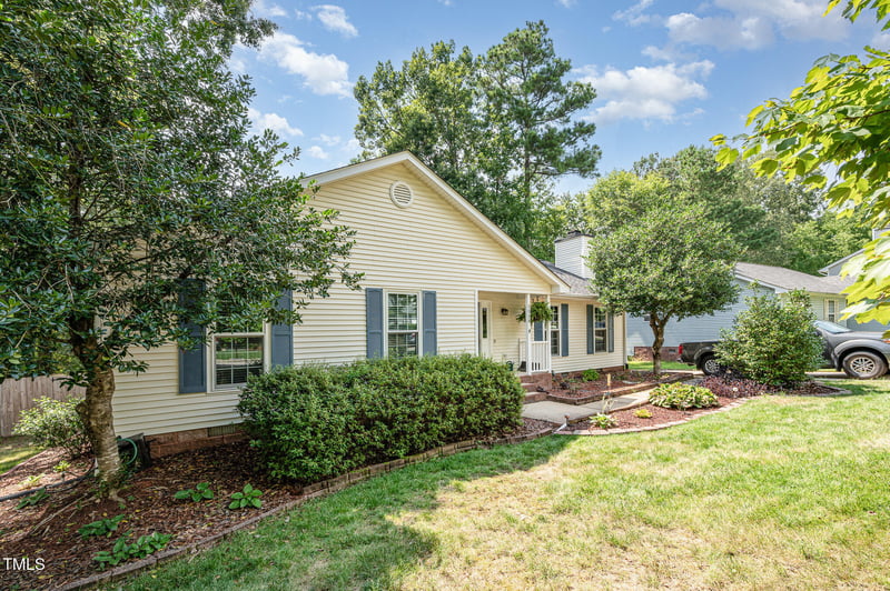 1520 Burchcrest Dr, Garner, NC 27529