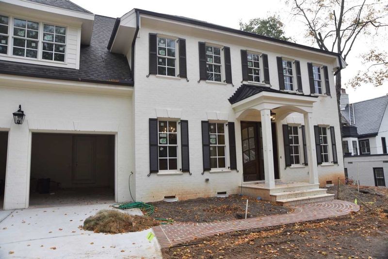 1520 Carr St, Raleigh, NC 27608
