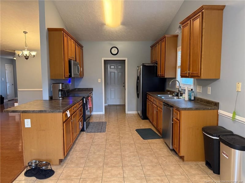 1520 Timberrock Ct, Fayetteville, NC 28306