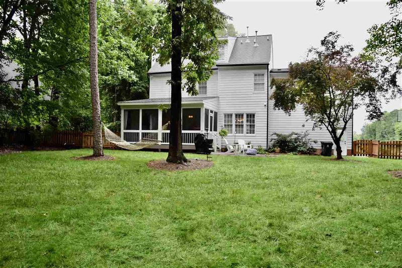 1520 Wescott Dr, Raleigh, NC 27614