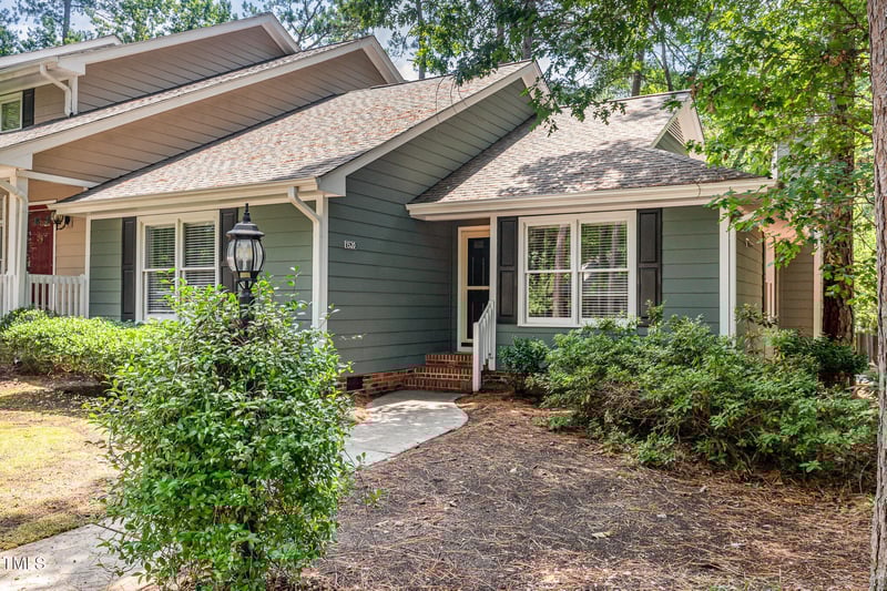 1520 Woodcroft Dr, Raleigh, NC 27609