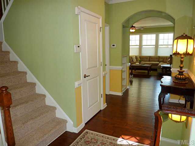 1521 Fullerton Pl, Raleigh, NC 27607