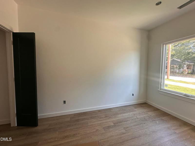 1521 Sunrise Ave, Raleigh, NC 27608