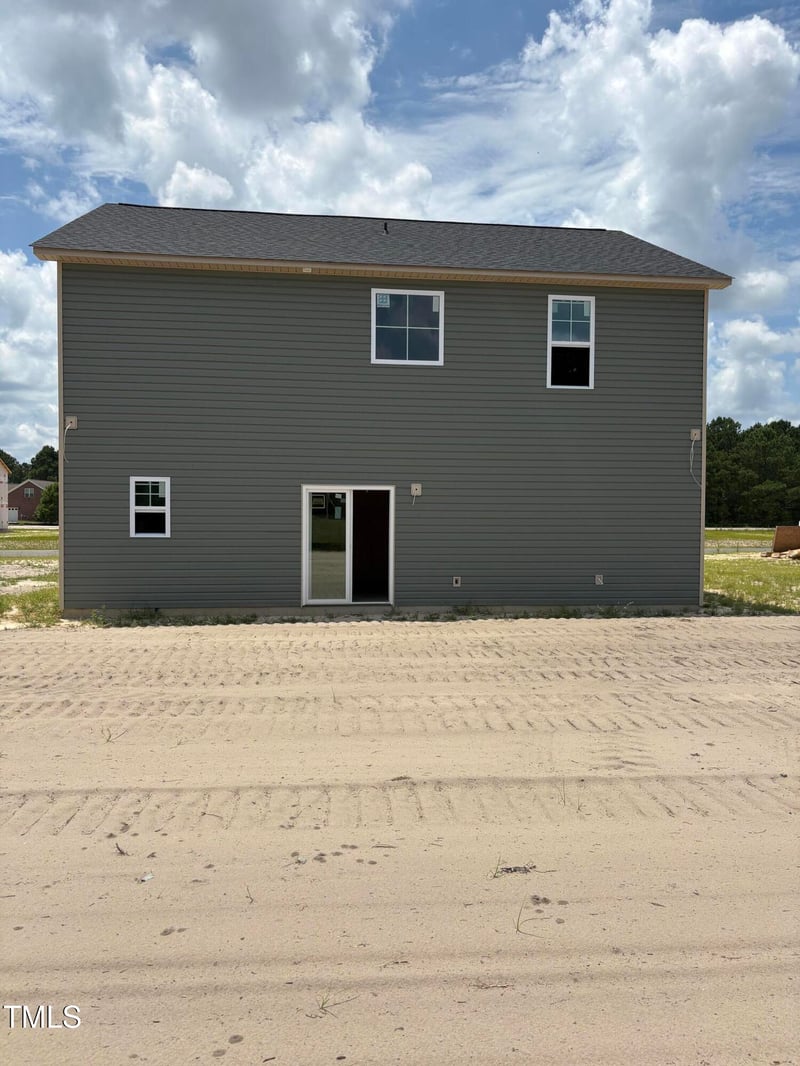 1522 Eastbay Dr, Fayetteville, NC 28312