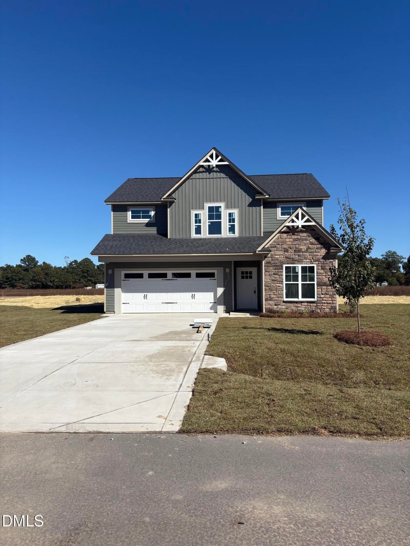 1522 Eastbay Dr, Fayetteville, NC 28312