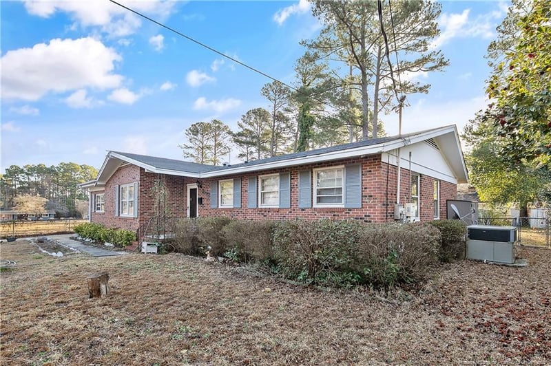 1522 Mintz Ave, Fayetteville, NC 28303