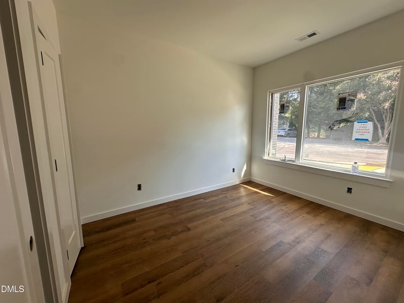 1523 12 Sunrise Ave, Raleigh, NC 27608