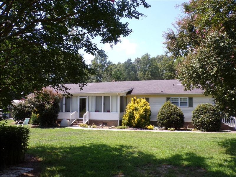 1523 Deer Run Trl, Burlington, NC 27217