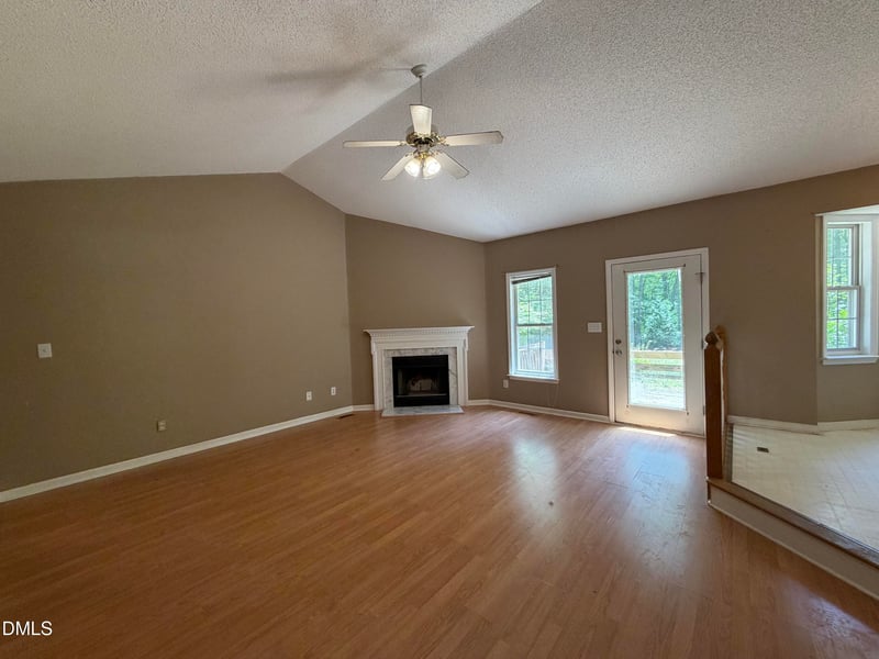1523 Middle Ridge Dr, Willow Springs, NC 27592