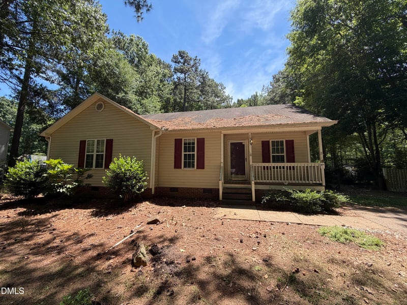 1523 Middle Ridge Dr, Willow Springs, NC 27592