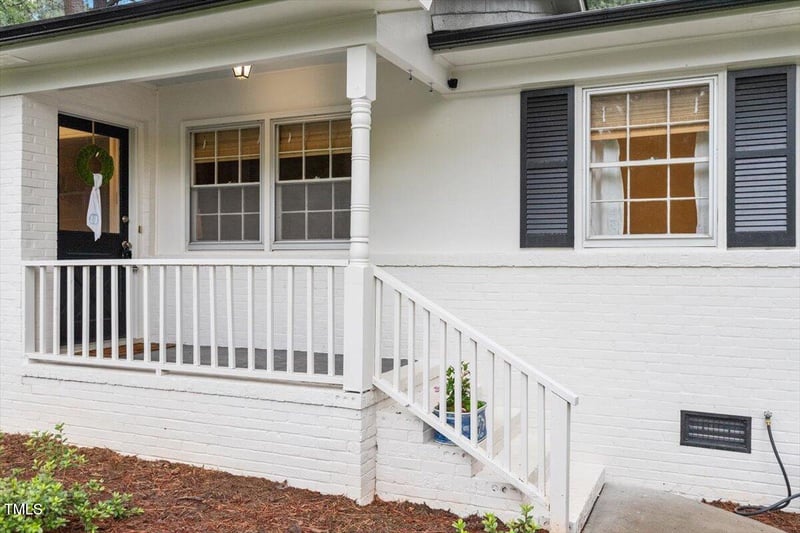 1523 Oak Forest Dr, Hillsborough, NC 27278