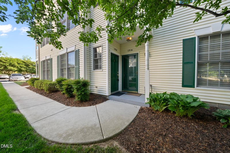 1524 Kudrow Ln, Morrisville, NC 27560