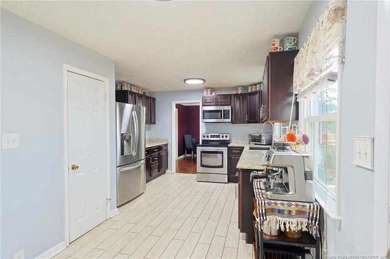 1524 Paisley Ave, Fayetteville, NC 28304