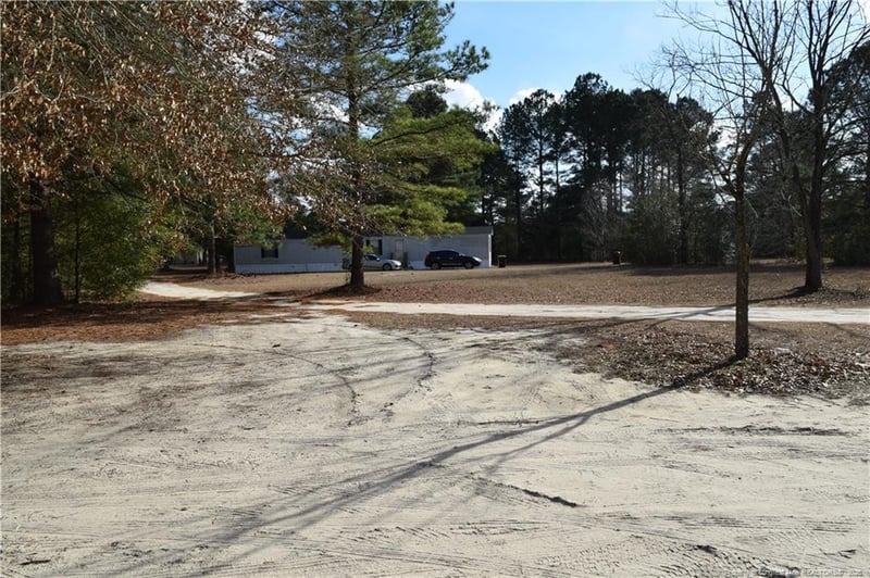 1524 Seabrook School Rd, Fayetteville, NC 28312