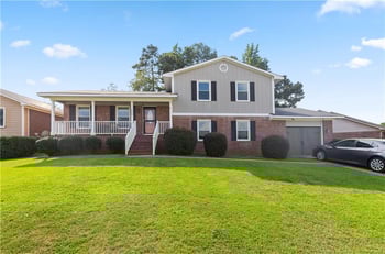 1524 Stackhouse Dr, Fayetteville, NC 28314