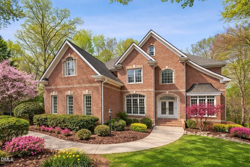 1525 Eglantyne Ct, Raleigh, NC 27613