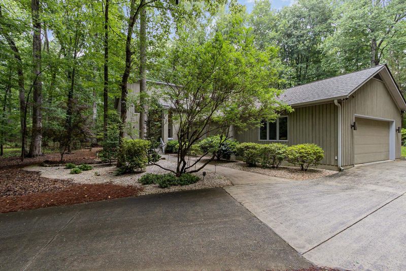 1525 Meadow Wind Ln, Hillsborough, NC 27278