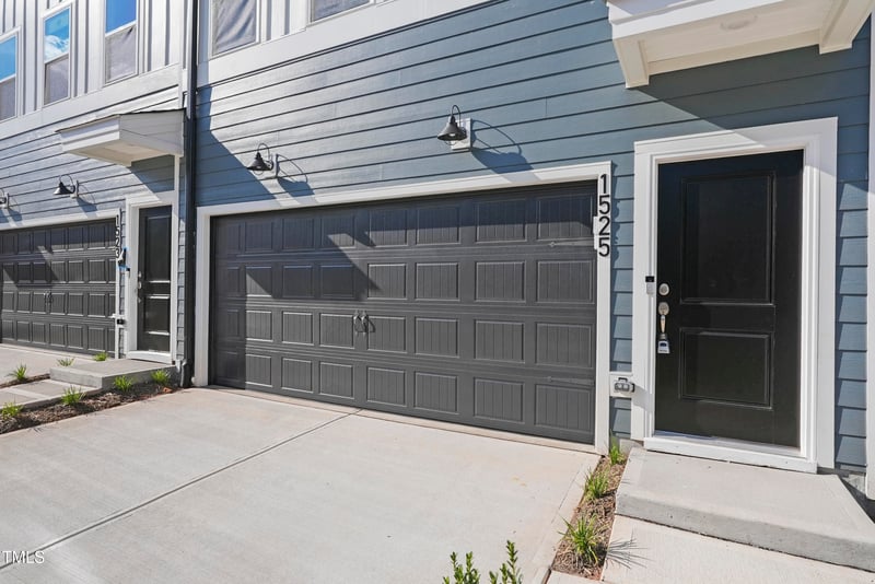 1525 Tamarisk Ln, Durham, NC 27703