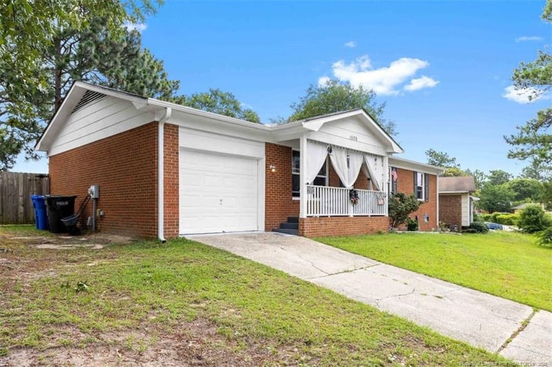 1526 Argon Ave, Fayetteville, NC 28311