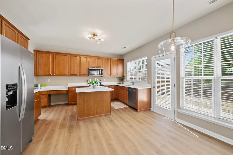 1526 Michelle Dr, Raleigh, NC 27614
