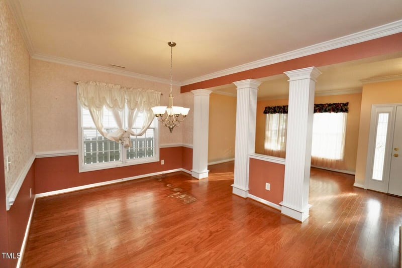 1526 Roaring Rapids Rd, Raleigh, NC 27610