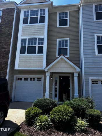 1527 Haywards Heath Ln, Apex, NC 27502