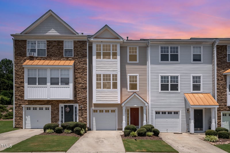 1527 Haywards Heath Ln, Apex, NC 27502
