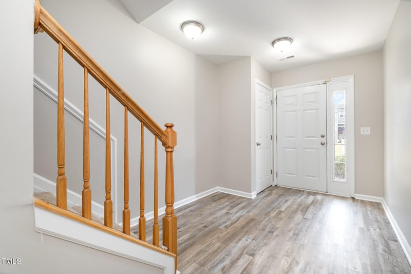 1527 Haywards Heath Ln, Apex, NC 27502