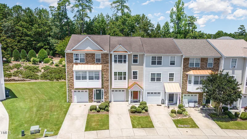1527 Haywards Heath Ln, Apex, NC 27502