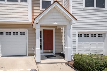 1527 Haywards Heath Ln, Apex, NC 27502