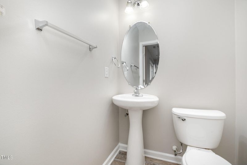 1527 Haywards Heath Ln, Apex, NC 27502