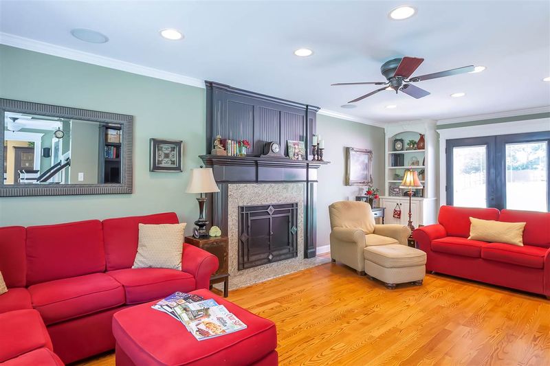 1528 Harmont Dr, Raleigh, NC 27603