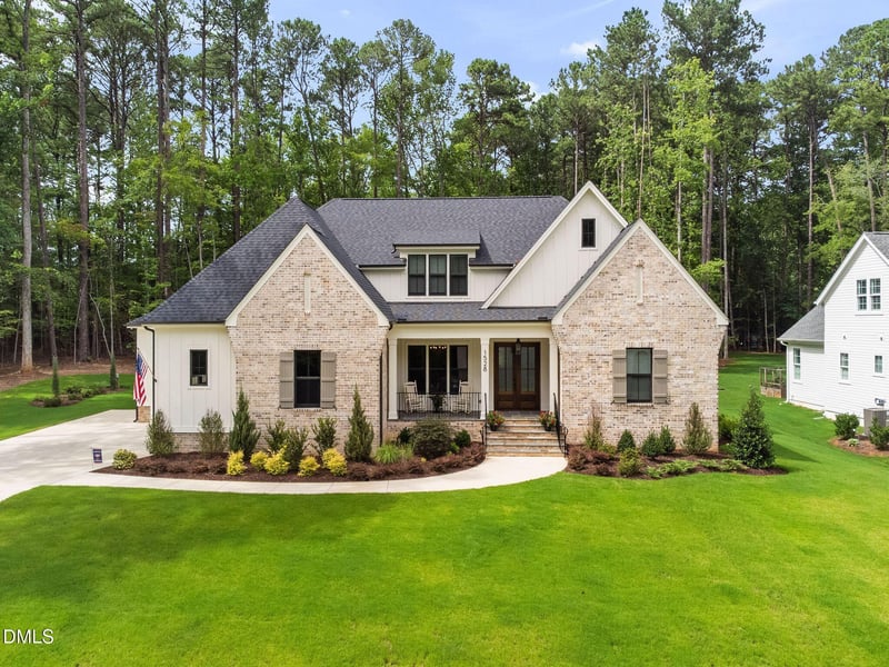 1528 Lake Adventure Ct, Raleigh, NC 27613