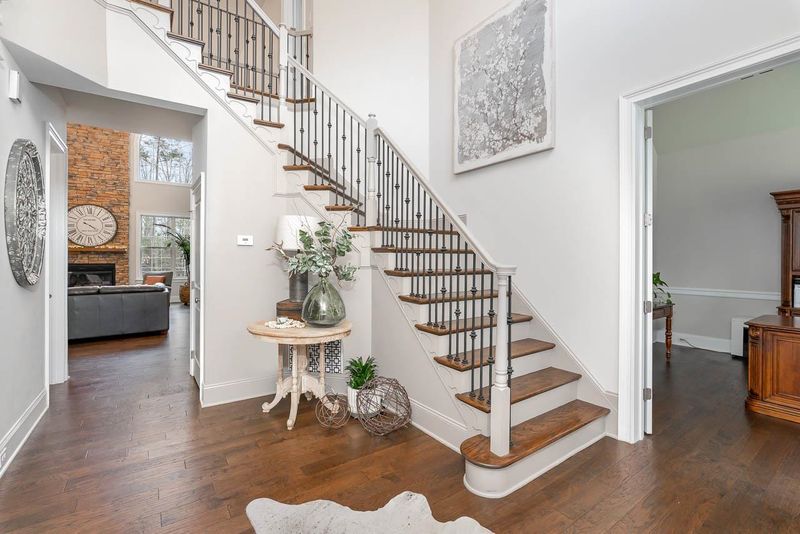 1528 Sandybrook Ln, Wake Forest, NC 27587