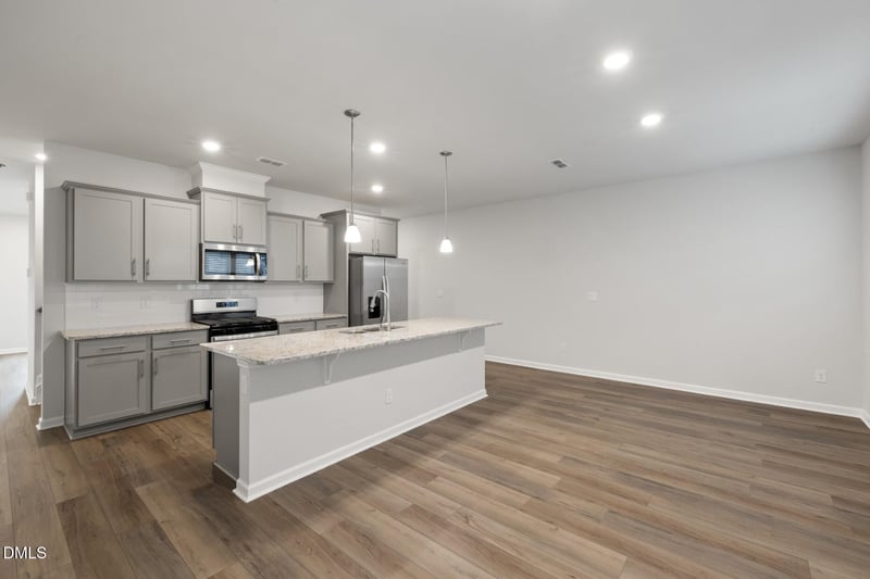 1528 Tamarisk Ln, Durham, NC 27703