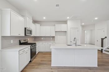 1529 Briar Brook Ln, Zebulon, NC 27597