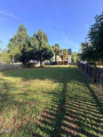 1529 Crag Burn Ln, Raleigh, NC 27604