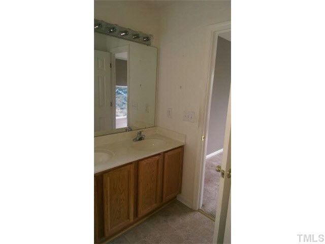1529 Cricket Ridge Dr, Raleigh, NC 27610