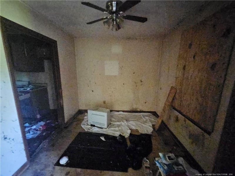 1529 Diamond Rd, Fayetteville, NC 28311
